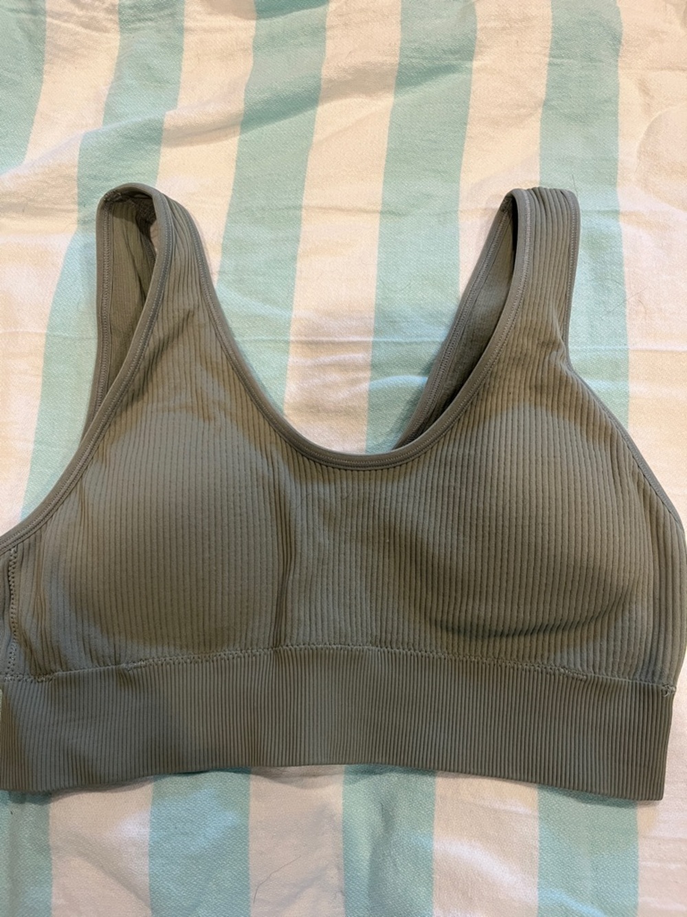 Aerie Seamless Ribbed Scoop Sports Bra - Olive Green